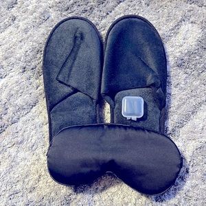 🆕 First Class Black Satin Travel Gift Package